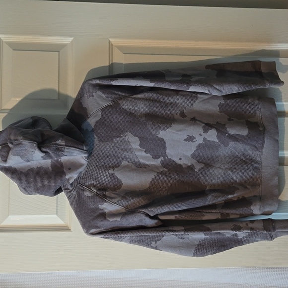 Under Armour hoodie - Picture 4 of 4